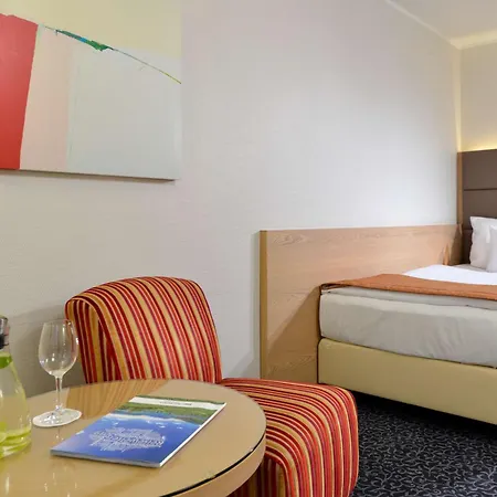 Отель Western Der Foehrenhof 3*