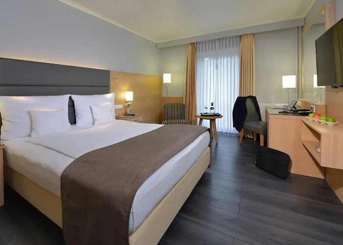 Отель Western Der Foehrenhof 3*